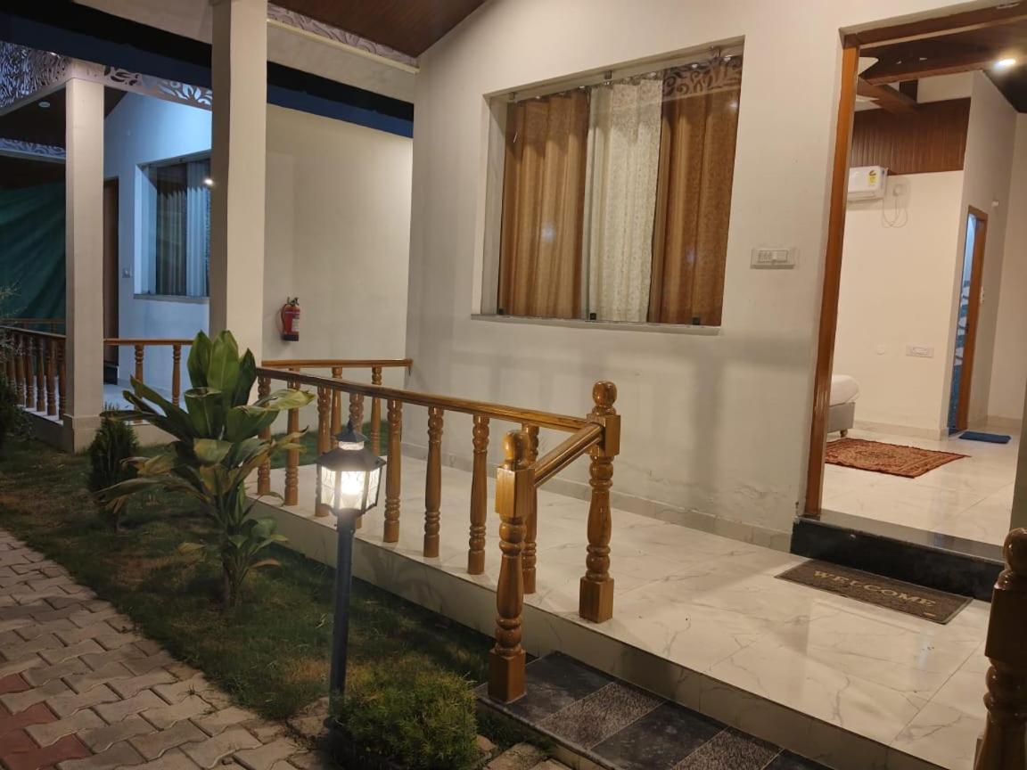 Corbett Jungle Breeze Resort Rāmnagar Exterior foto
