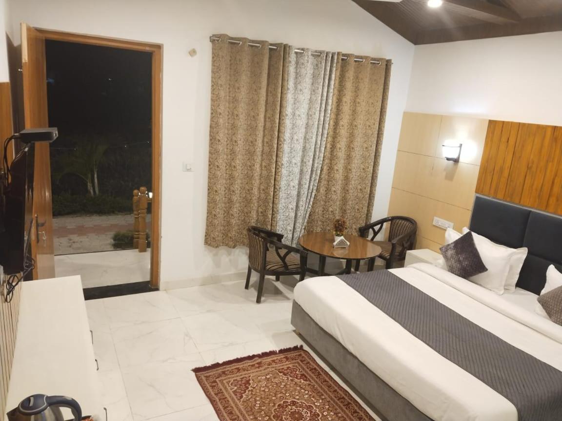 Corbett Jungle Breeze Resort Rāmnagar Exterior foto